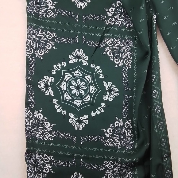 Soncy Smocked Waistband Pants Size 00 (10) in Green‎ w/ White Floral Design - Picture 7 of 11